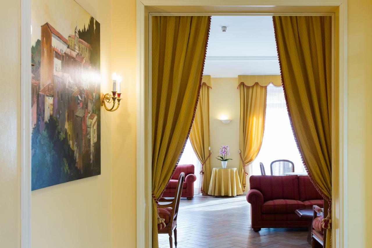 Hotel Tuder Todi Exteriör bild